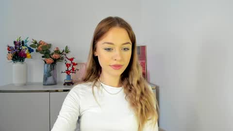 Cindy online show from April 9, 5:44 am