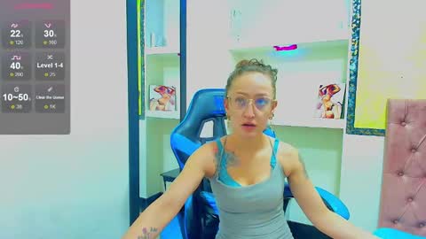 Snapshot of perla_purpura chatting on September 9, 12:49 pm perla online show from September 9, 12:49 pm