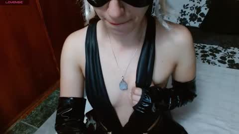 Snapshot of persefone_fire chatting on September 14, 9:38 pm persefone_fire online show from September 14, 9:38 pm