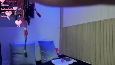 persefone_sky online show from February 4, 3:10 am