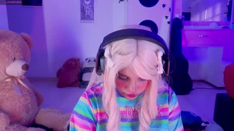 Snapshot of persephonee_ chatting on February 28, 9:12 pm Isa online show from February 28, 9:12 pm