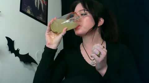 Persephone online show from January 15, 1:20 pm