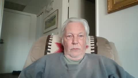 Snapshot of pervdude01 chatting on March 2, 10:48 pm Nut4aNickel online show from March 2, 10:48 pm