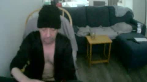 sex adicted online show from January 25, 7:18 pm