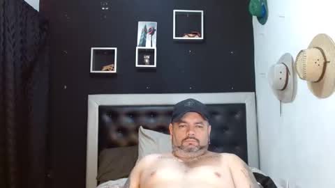 Carlos online show from February 1, 2:16 am