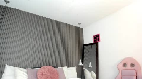 Lizza online show from March 1, 12:42 pm