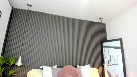 Lizza online show from September 16, 11:45 am