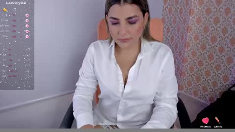 Isabella   online show from February 16, 5:26 pm