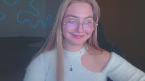 petalkiss online show from October 5, 8:16 pm