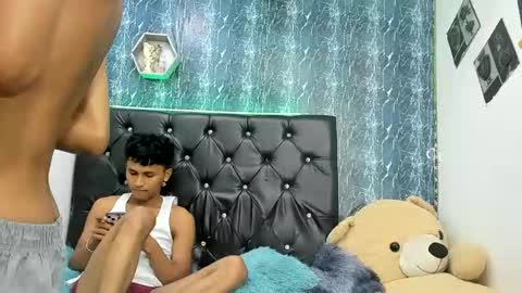 peter_xxxs online show from October 26, 6:03 am