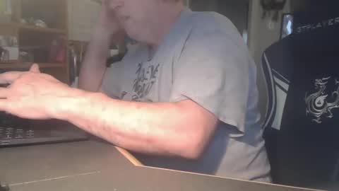 Snapshot of peterinohio57 chatting on January 11, 1:32 pm peterinohio57 online show from January 11, 1:32 pm