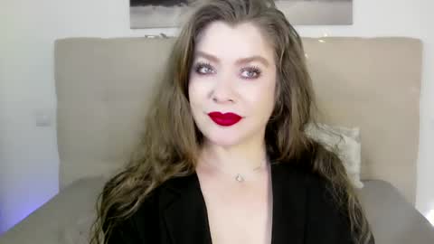 Peters Emily online show from January 18, 8:19 pm