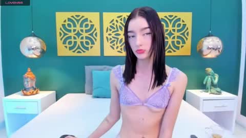 Snapshot of petiite_aliice chatting on January 25, 5:30 pm Alice online show from January 25, 5:30 pm