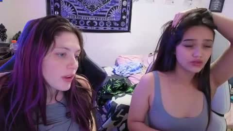petite420lover online show from June 22, 3:25 am