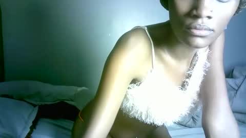 petite_africana001 online show from May 27, 4:20 am