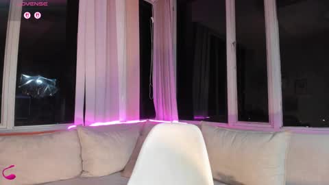 Linda online show from September 24, 4:08 am