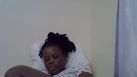 petite_melan online show from October 20, 8:41 am