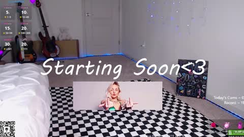 Snapshot of petitebrat chatting on March 7, 8:00 pm PiperAvery online show from March 7, 8:00 pm