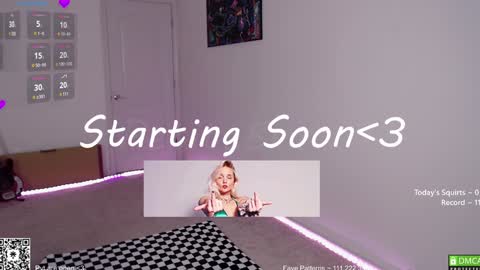 Snapshot of petitebrat chatting on January 25, 4:57 pm PiperAvery online show from January 25, 4:57 pm