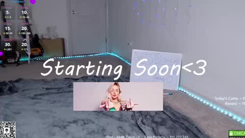 Snapshot of petitebrat chatting on February 23, 12:41 am PiperAvery online show from February 23, 12:41 am