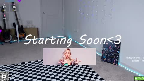 Snapshot of petitebrat chatting on February 28, 2:42 am PiperAvery online show from February 28, 2:42 am