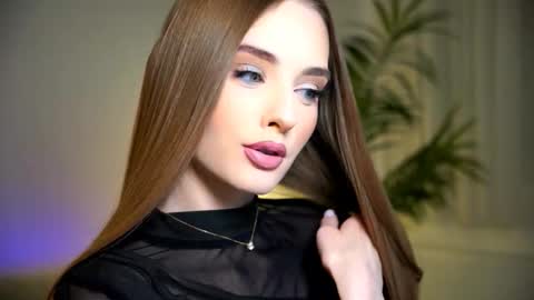 Petitegonwiild online show from November 21, 9:24 pm