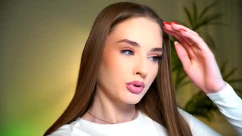 Petitegonwiild online show from October 26, 7:24 pm