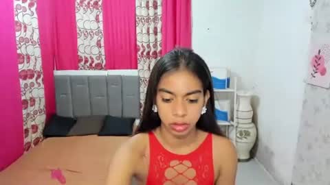 petitehorsycock online show from May 19, 5:47 am
