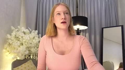 Elza online show from November 12, 6:10 pm