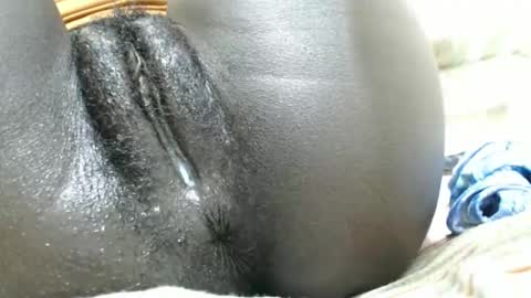 petiteme1 online show from October 1, 3:05 am