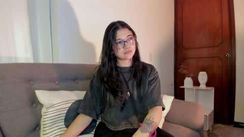 Sofa online show from June 12, 11:15 pm