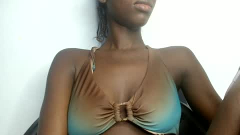 petitgirl88 online show from July 2, 5:56 am