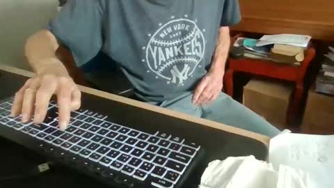 petitwilly online show from November 3, 10:05 am