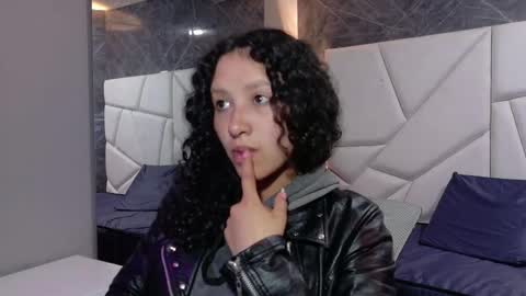 Moon  online show from November 26, 11:29 am