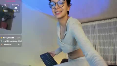 Snapshot of peyton_gh chatting on February 9, 10:20 am Peyton online show from February 9, 10:20 am