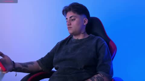 peytonbox online show from September 17, 11:46 am