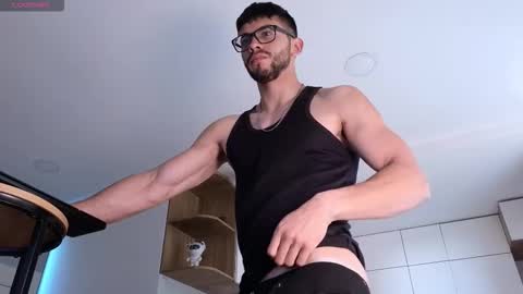 phantom_bigger1 online show from November 22, 3:10 pm