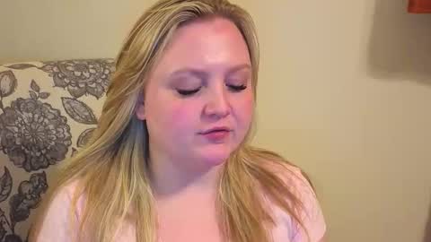 PhatAssBlond online show from April 1, 3:40 am