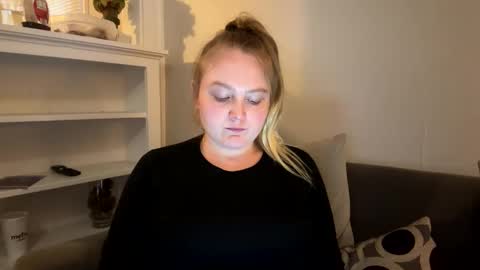 PhatAssBlond online show from February 8, 10:19 pm