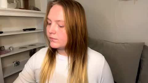 PhatAssBlond online show from February 15, 11:47 pm