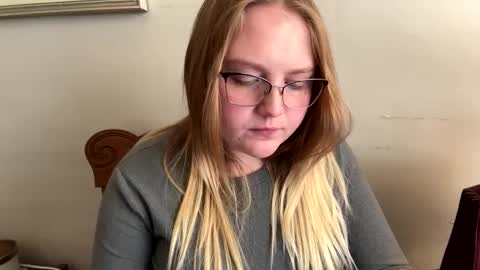 PhatAssBlond online show from January 28, 9:08 pm