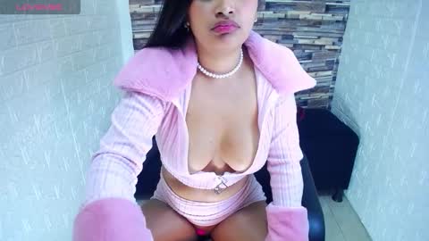 Hi there love Im Phatty jeje lets have some fun together online show from October 14, 3:15 pm