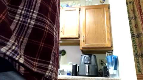 Phil online show from January 5, 9:25 pm