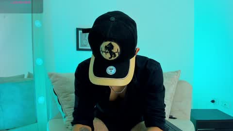 Snapshot of philiprich chatting on January 19, 7:15 pm philiprich online show from January 19, 7:15 pm