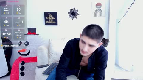 Snapshot of philiprich chatting on December 24, 2:54 pm philiprich online show from December 24, 2:54 pm