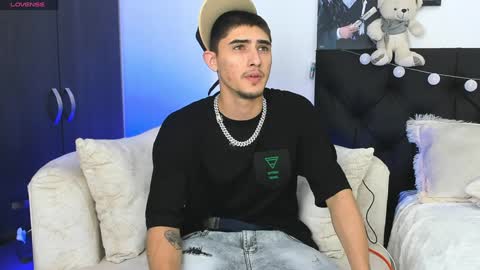Snapshot of philiprich chatting on January 10, 8:04 pm philiprich online show from January 10, 8:04 pm
