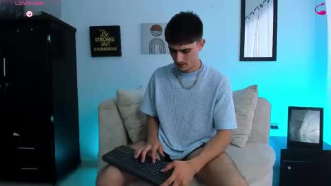 Snapshot of philiprich chatting on February 27, 9:14 pm philiprich online show from February 27, 9:14 pm