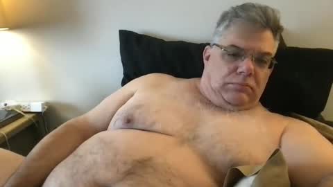 Snapshot of phlpjd chatting on January 1, 4:39 pm phlpjd online show from January 1, 4:39 pm