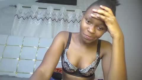 phoebe online show from February 24, 7:17 pm