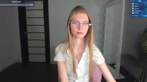 Phoebe online show from February 17, 9:13 am